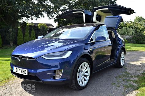 Tesla Model X 100D Review (2017) – Tesla's first SUV tested | Cars UK