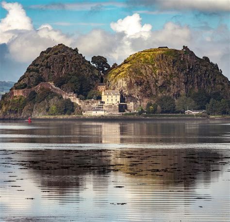 Dumbarton Castle in Dunbartonshire | Loch Lomond Waterfront