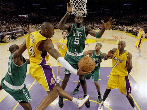 2008 NBA Finals: Game 3 - Photo 2 - Pictures - CBS News