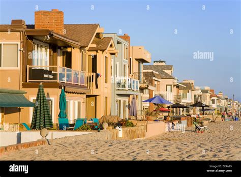 Oceanfront homes in Newport Beach, Orange County, California, United ...