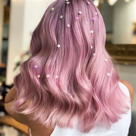 Hair Glitter: How to Wear the Trend in Real Life