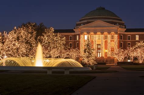 SMU's Celebration of Lights makes holidays bright - SMU