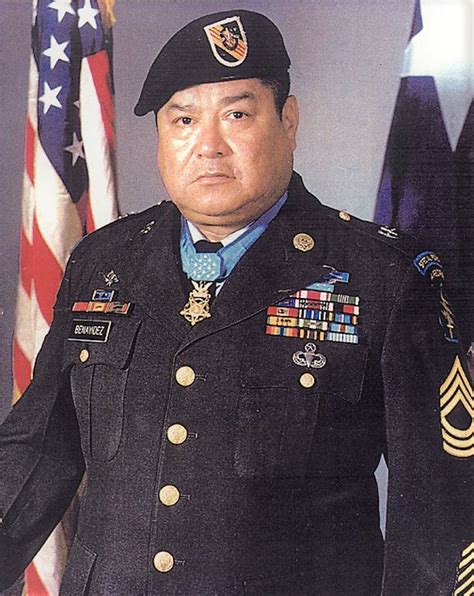 A VETERAN’S STORY: One soldier’s Medal of Honor (With images) | Benavidez, Green beret, American ...