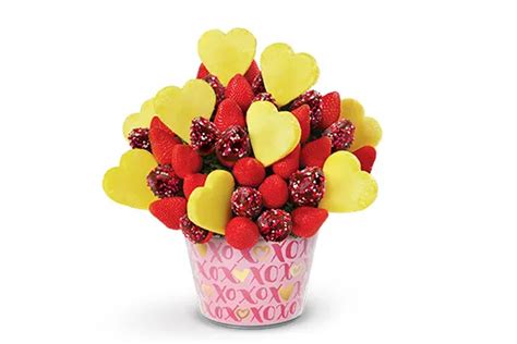 Edible Arrangements Has Last-Minute Valentine's Day Gifts on Sale