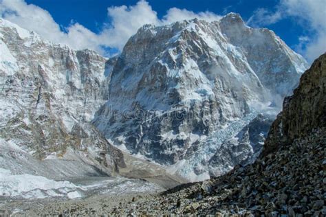 Himalayas Glaciers Trek, EBC Nepal Trekking Stock Photo - Image of activity, himalayas: 246697998