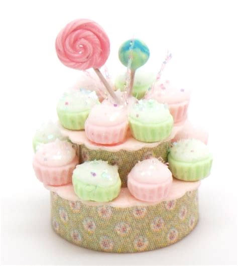 1:48 Cupcake Mold with pastry stand | Stewart Dollhouse Creations