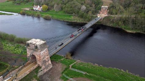 In pictures: The restoration of the Union Chain Bridge - BBC News