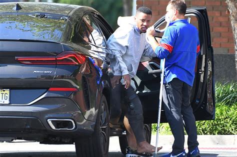 Saquon Barkley spotted on crutches after devastating Giants injury