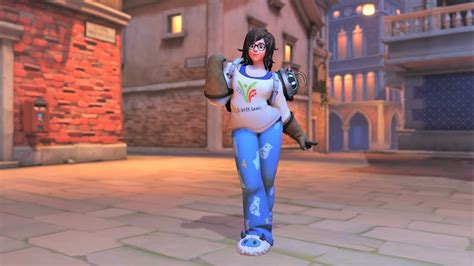 The 15 Best Overwatch Skins that Look Awesome | Gamers Decide