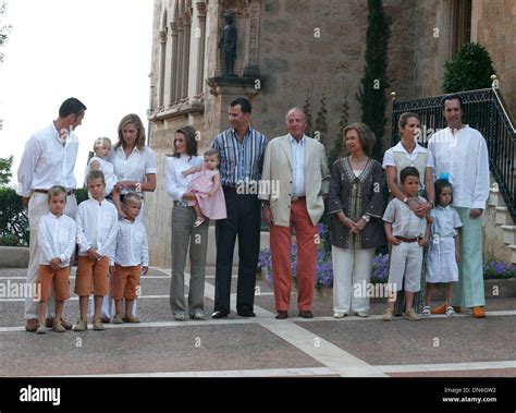 Juan Carlos king of Spain and Spains´s royal family pose in Majorca ...