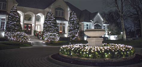 Outside Christmas Light Installation | RESIDENTIAL LIGHTING