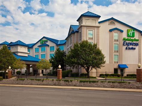 Hotel near Midway Airport | Holiday Inn Express & Suites Chicago-Midway ...