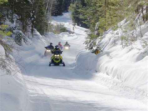 Outaouais Quebec Snowmobiling Snapshot - Intrepid Snowmobiler