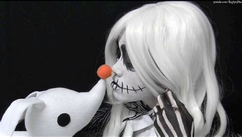 Female Jack Skellington Makeup Tutorial - https://www.youtube.com/watch?v=xbSKuLyOd_o 💀 "Ev ...