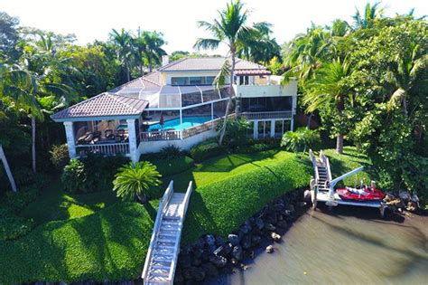 Kathie Lee Gifford House: Inside Her Multiple Mansions