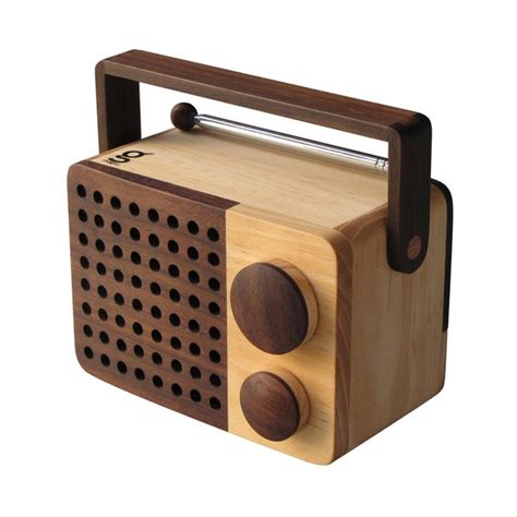 Magno wooden radio | World of Driftwood