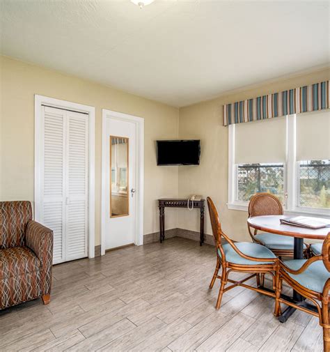 Private Rooms Daytona Beach Cottages at Perry Ocean Edge Resort With Kitchenette Rooms