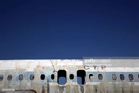 136 Airways Trident Stock Photos, High-Res Pictures, and Images - Getty ...