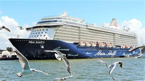 Mein Schiff 3 cruise ship leaving Klaipeda port - YouTube