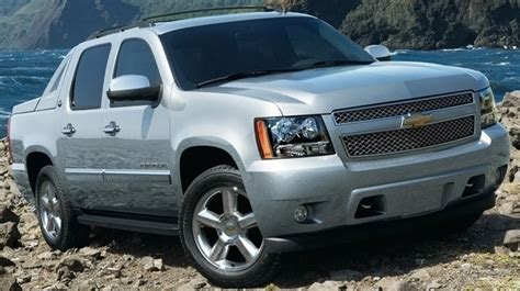 A Truck or an SUV? That is the Question | McCluskey Chevrolet