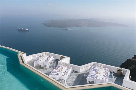 Best of Santorini Wedding Venues | The Ultimate List