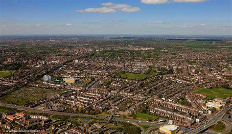 London / Barnet | aerial photographs of Great Britain by Jonathan C.K. Webb