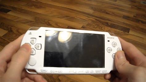 Review Sony Playstation portable 2000 PSP psp2000 slim - YouTube