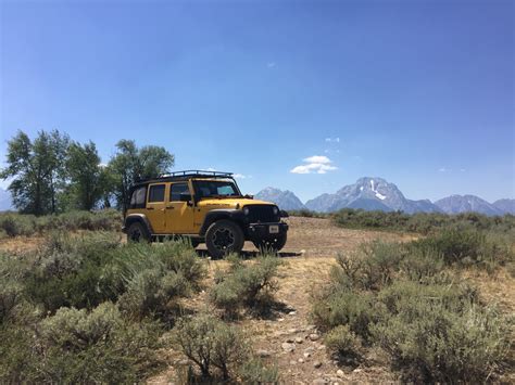 Jeep Camping - SkyAboveUs