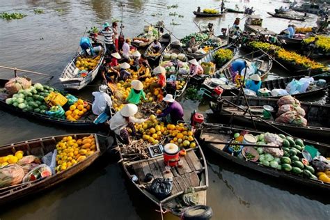 Cai Rang floating market in Mekong Delta