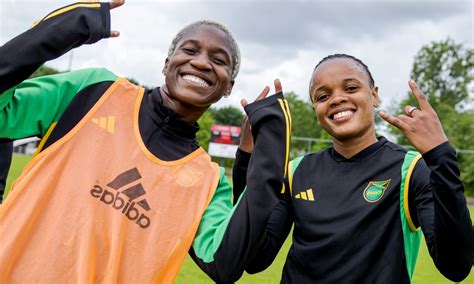 Jamaica women’s football team forced to crowdfund in orde...