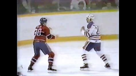 Chris Nilan Kevin McClelland Fight Feb 27, 1985 - YouTube