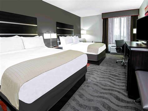 Hotels Near Houston Medical Center | Holiday Inn Houston SW - Sugar ...