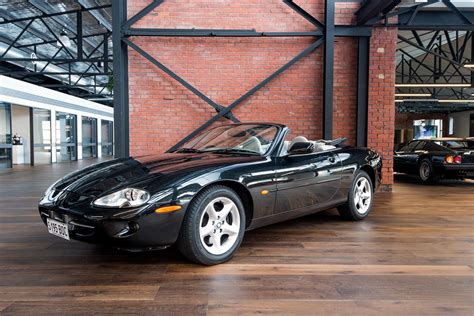 2000 Jaguar XK8 Convertible - Richmonds Classic & Sports Cars Adelaide SA