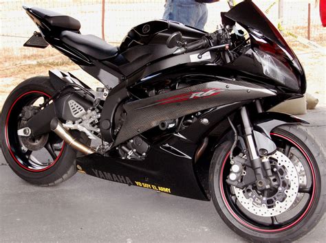 Cool Bikes: Yamaha R6 Black