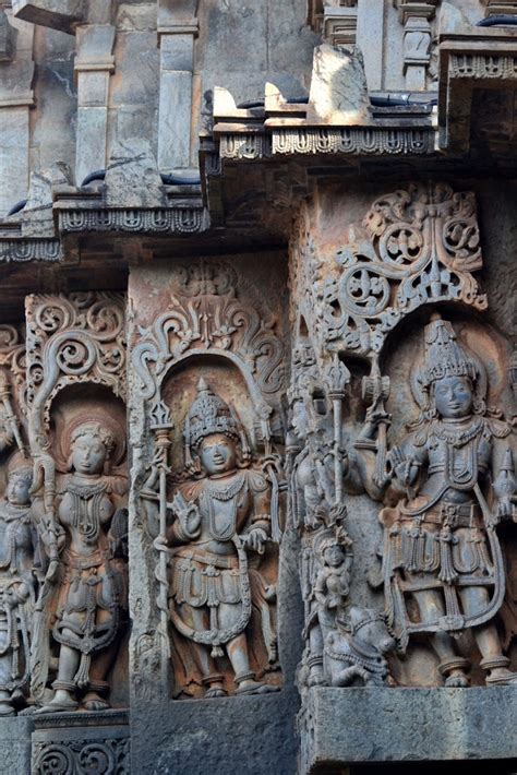 Halebidu | A Complete Guide to Magnificent Sculptures!