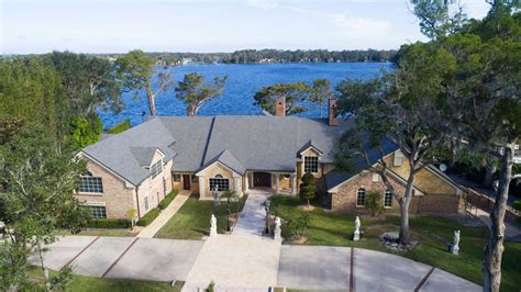 Stunning Lakefront Estate In Winter Park