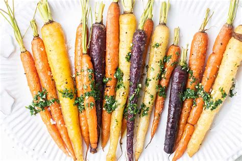 Roasted Rainbow Carrots Recipe - Sunkissed Kitchen