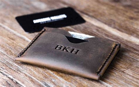 Your Ultimate Guide to Men's Wallets | The Gentle Manual