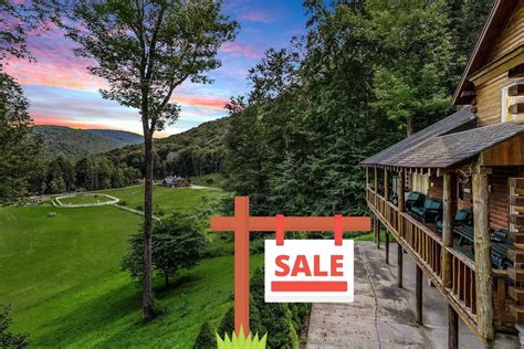 This Huge Catskills Estate Last Sold In 1839. Take A Look Inside!