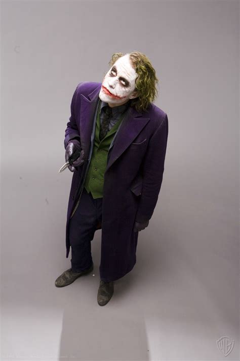 Great Promo Photos of Heath Ledger as The Joker — GeekTyrant