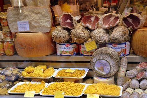 Delicious Bologna (food tour) - Italy