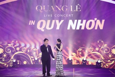 Quang Lê - Lệ Quyên nắm tay tình tứ trong đêm liveshow tại Quy Nhơn ...