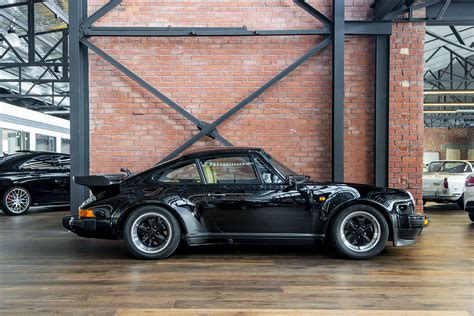 Porsche 930 Turbo black (17) - Richmonds