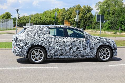 2022 Mercedes-Benz EQC II Spied For the First Time on New Platform ...