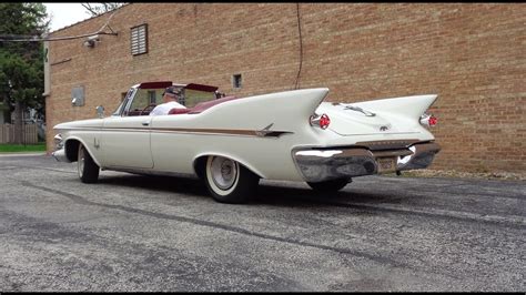 1961 Imperial Crown Convertible History & Specification - ShutterBulky