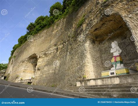 Arjuna Statue, Statue Stands on Pantai Pandawa S Hills. Stock Image - Image of arjuna, landmark ...