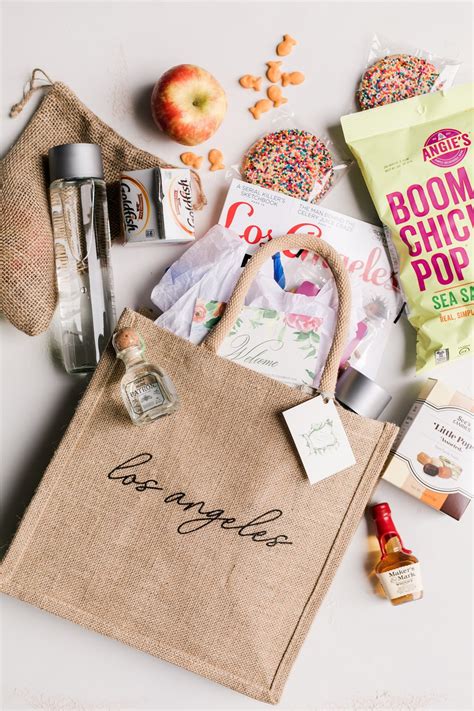 Expert Tips for Gifting Creative Wedding Welcome Bags