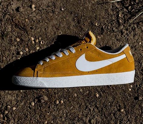 Nike Blazer Low – Gold Suede / Pure Platinium | Nike blazer, Sneakers, Nike