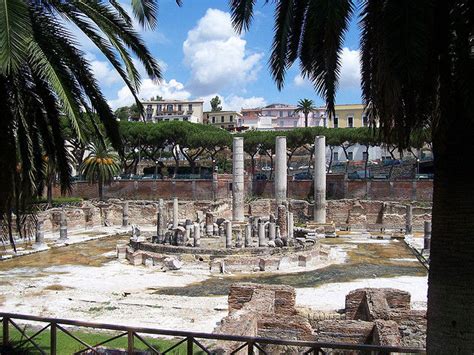 Massive Volcano Shows Life Near Naples, Italy | TravelPulse