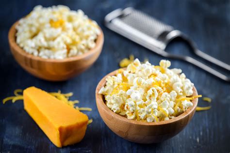 5-Minute Cheddar Cheese Popcorn Recipe